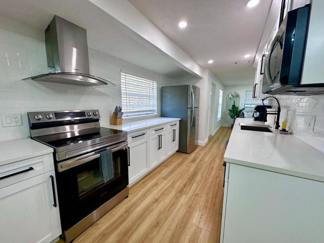 Beautiful And Relaxing 3 Bedrooms 2 Kings Beds Tampa Esterno foto