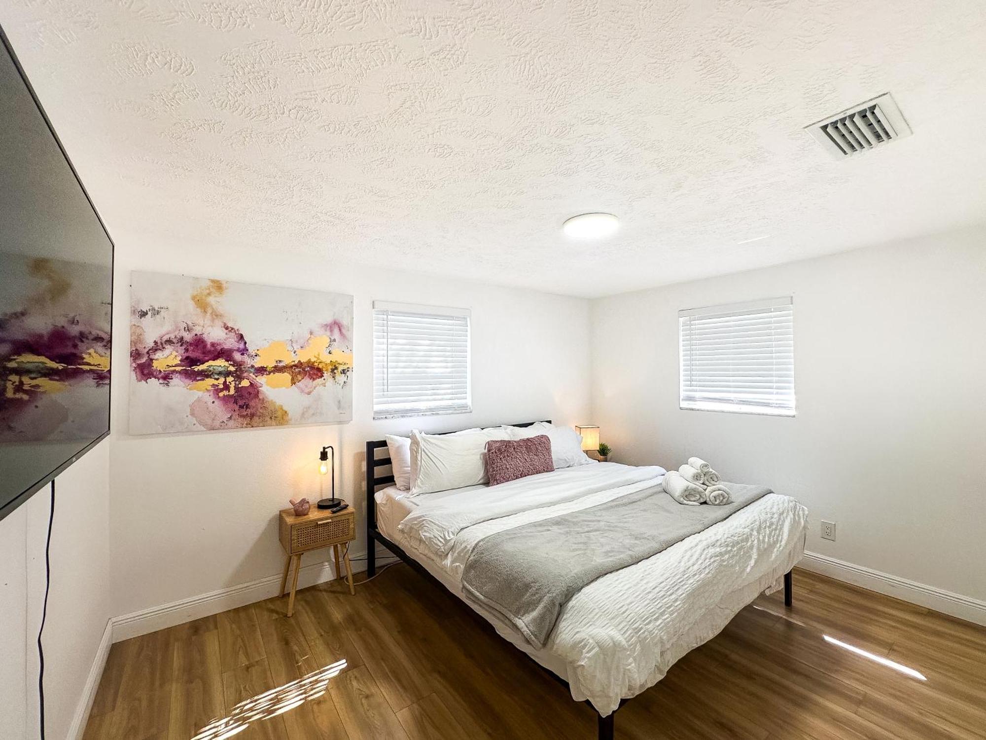 Beautiful And Relaxing 3 Bedrooms 2 Kings Beds Tampa Esterno foto