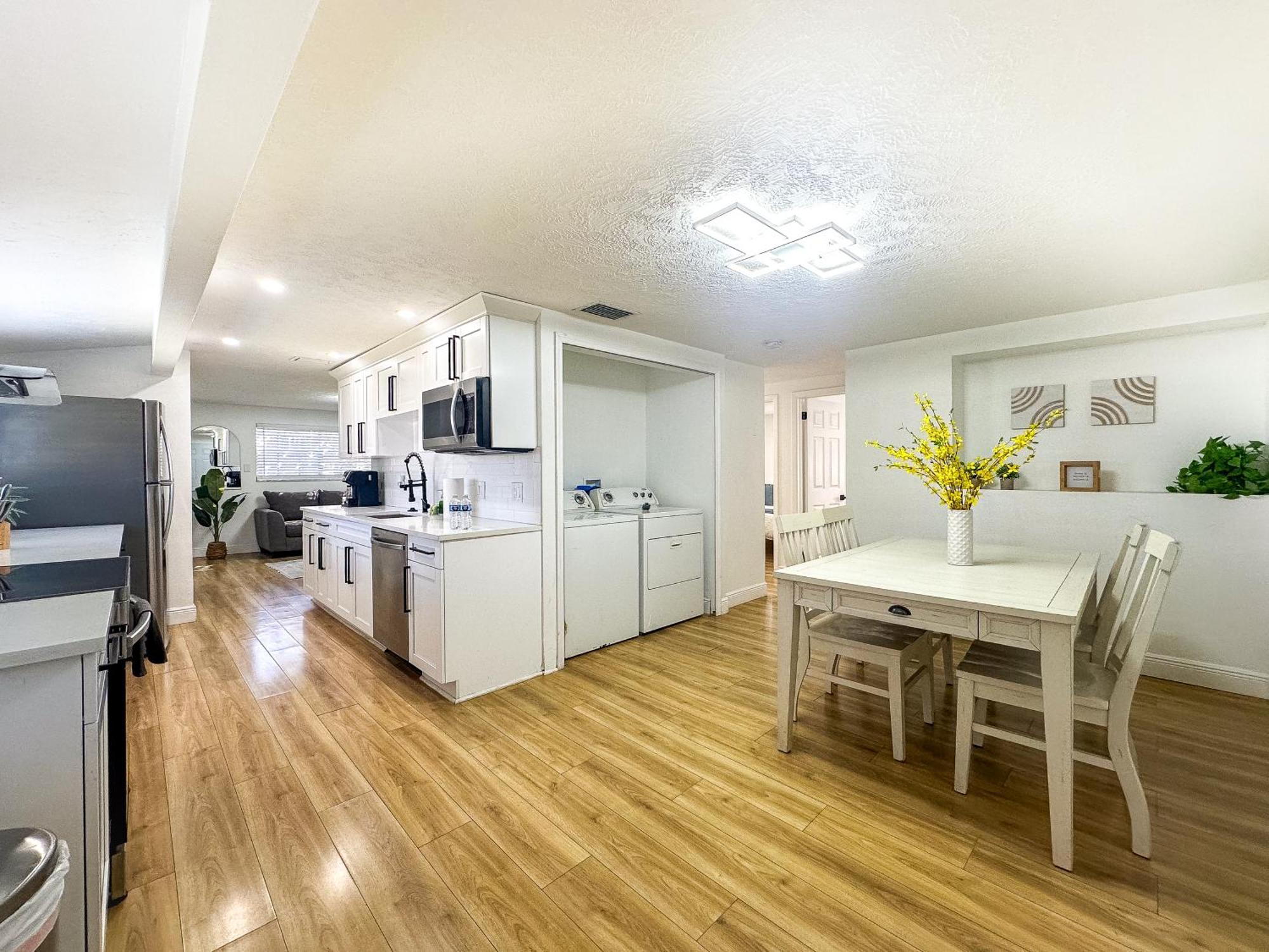 Beautiful And Relaxing 3 Bedrooms 2 Kings Beds Tampa Esterno foto